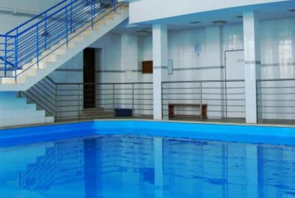Hotel Vion Zlaté Moravce Buitenkant foto
